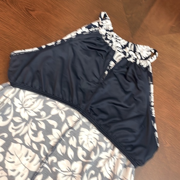 Sophie Max Women’s dress, size Medium - Picture 6 of 7